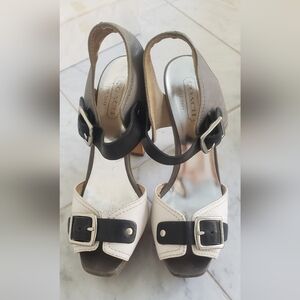 Beautiful Women's COACH Black, Grey & White Buckle Leather High Heels / Size 8